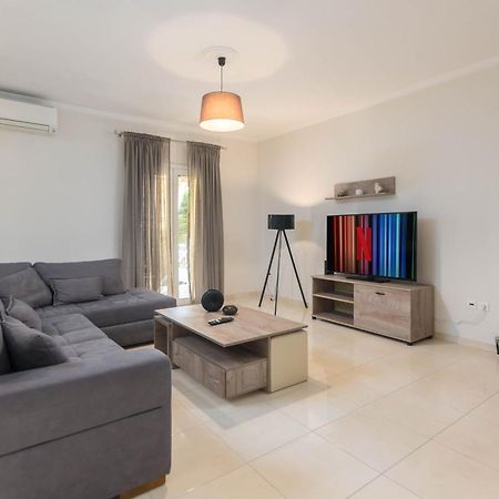 Διωροφη Μεζονετα-2Km Απο Το Κεντρο-Iliana House Apartman Alepú Kültér fotó